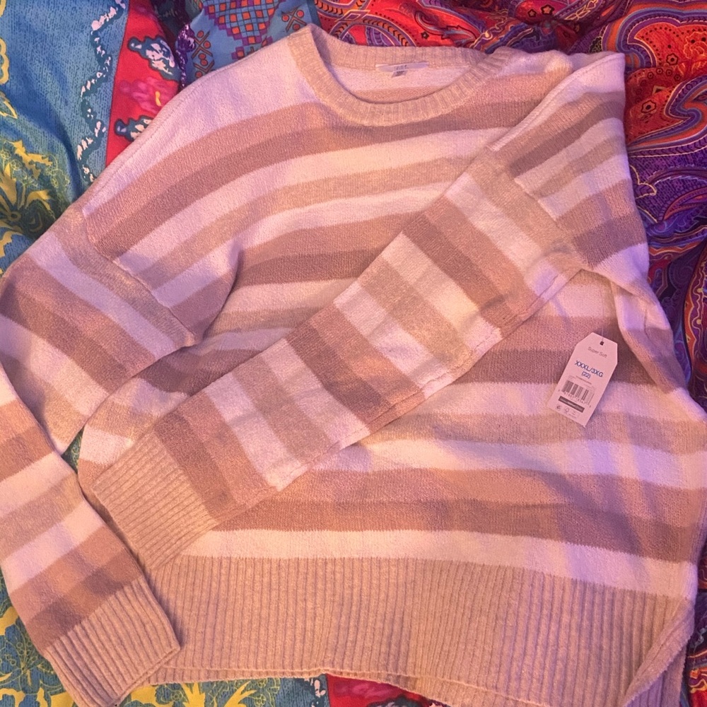 peachy striped sweater, nwt, soft!!